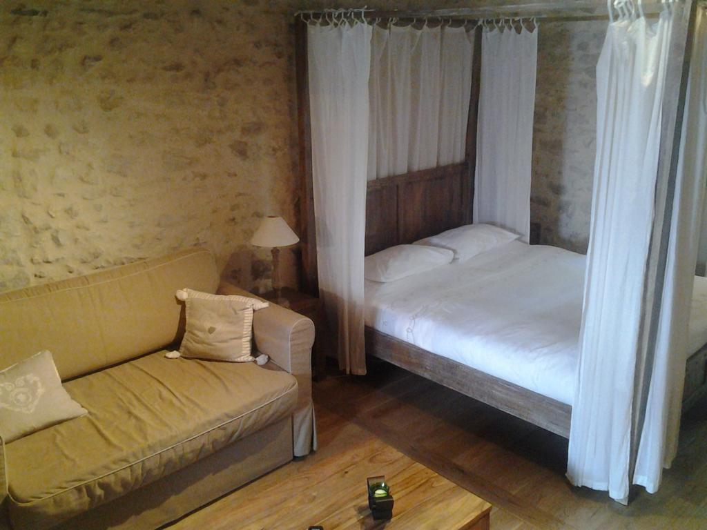 Bed and Breakfast La Ferme de Vintué Etrechy  Habitación foto